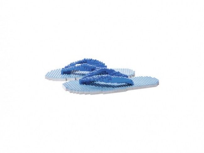 Hiperrealismo con piezas de Lego 39 7.flipflops 660x498