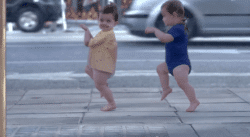 Los bebés de Evian vuelven a triunfar en la red 3 bebes_de_evian