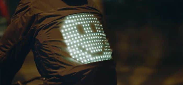 El maillot de Genesis que protege a los ciclistas en la carretera 9 La Smart Jacket de Vodafone para ciclistas