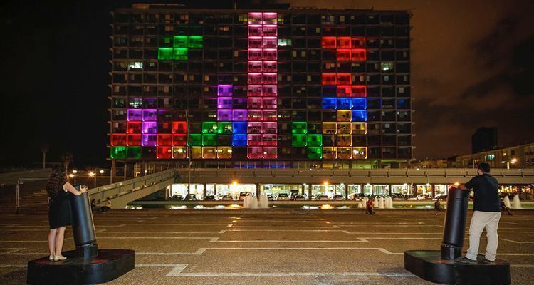 Juega al Tetris en modo gigante en la fachada de este edificio 6 Jugar Tetris Formato Gigante