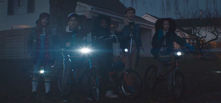 The funny ad from Mercedes inspired by Stranger Things 5 Anuncio de Mercedes