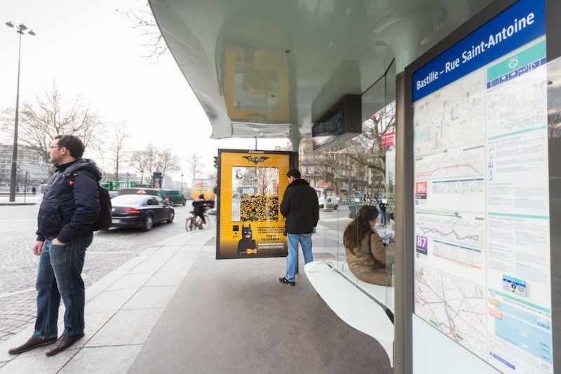 The original Bus Shelters to promote the 'Lego Batman' Movie 20 Publicidad Lego Batman en Marquesinas de Autobús