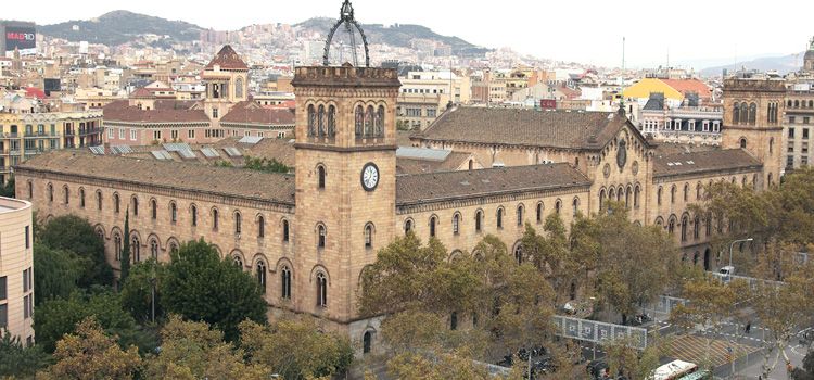 Where can I study advertising in Barcelona? 15 Publicidad en Universidad de Barcelona