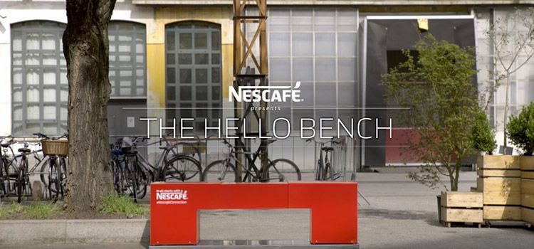 The original Ambient Advertising from Nescafé to know new people: 'Hello Bench' 3 Ambient Advertising from Nescafé