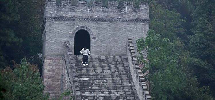 Audi's spectacular advert to present the new Audi Quattro 3 Anuncio de Audi - Candide Thovex