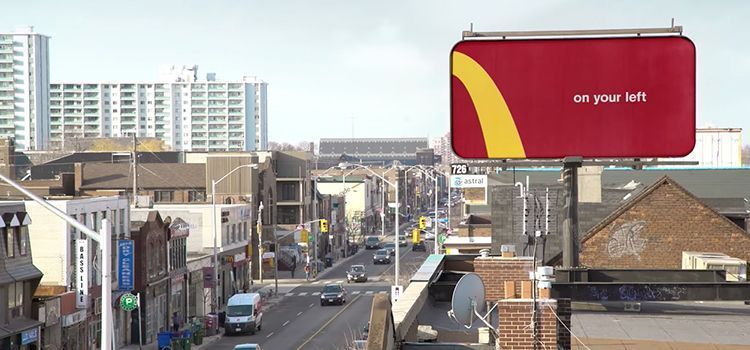 McDonalds billboards tell you the way with their "arches" 9 Publicidad Exterior de McDonalds: Follow the arches