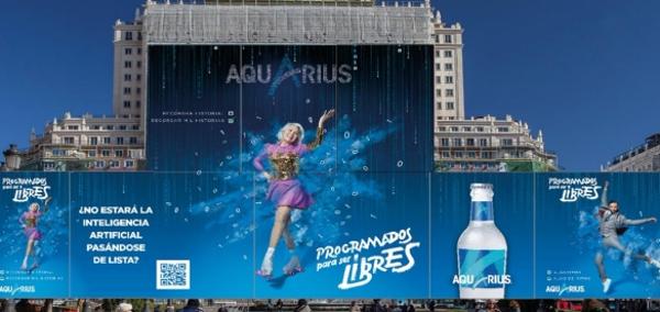 El nuevo anuncio de Aquarius: Programados para ser libres 6 Lona Gigante Aquarius