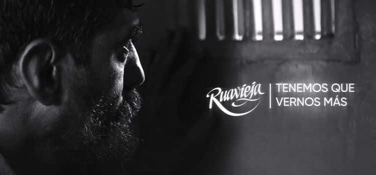 El anuncio de Ruavieja nos anima a salir de nuestra cárcel y vernos más 8 anuncio de navidad de ruavieja 2019 01