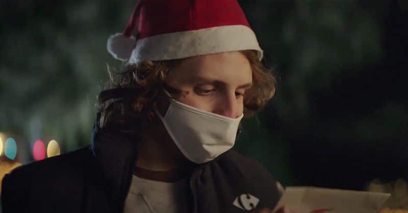 El anuncio de Navidad de Carrefour tiene una carta como eje principal 8 anuncio de navidad de carrefour the letter 01