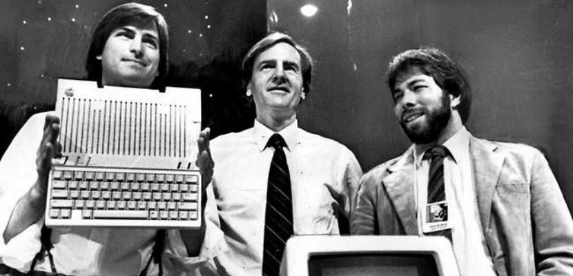 Who created the Apple logo? 17 Fundadores de Apple