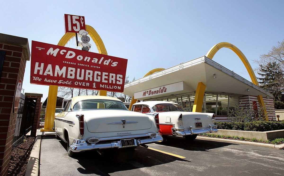 First McDonald's Restaurant first mcdonalds restaurant 03