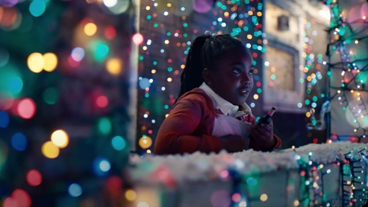 Argos Christmas commercial is an explosion of optimism 1 anuncio de navidad de argos 01