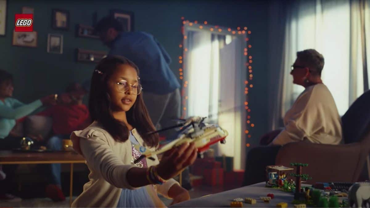 Lego's Christmas commercial puts the spotlight on children's imaginations 5 anuncio de navidad de lego 2021 03