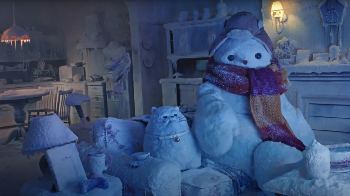The Orange Christmas advert and the confined snowman 4 anuncio de navidad de orange together season 01