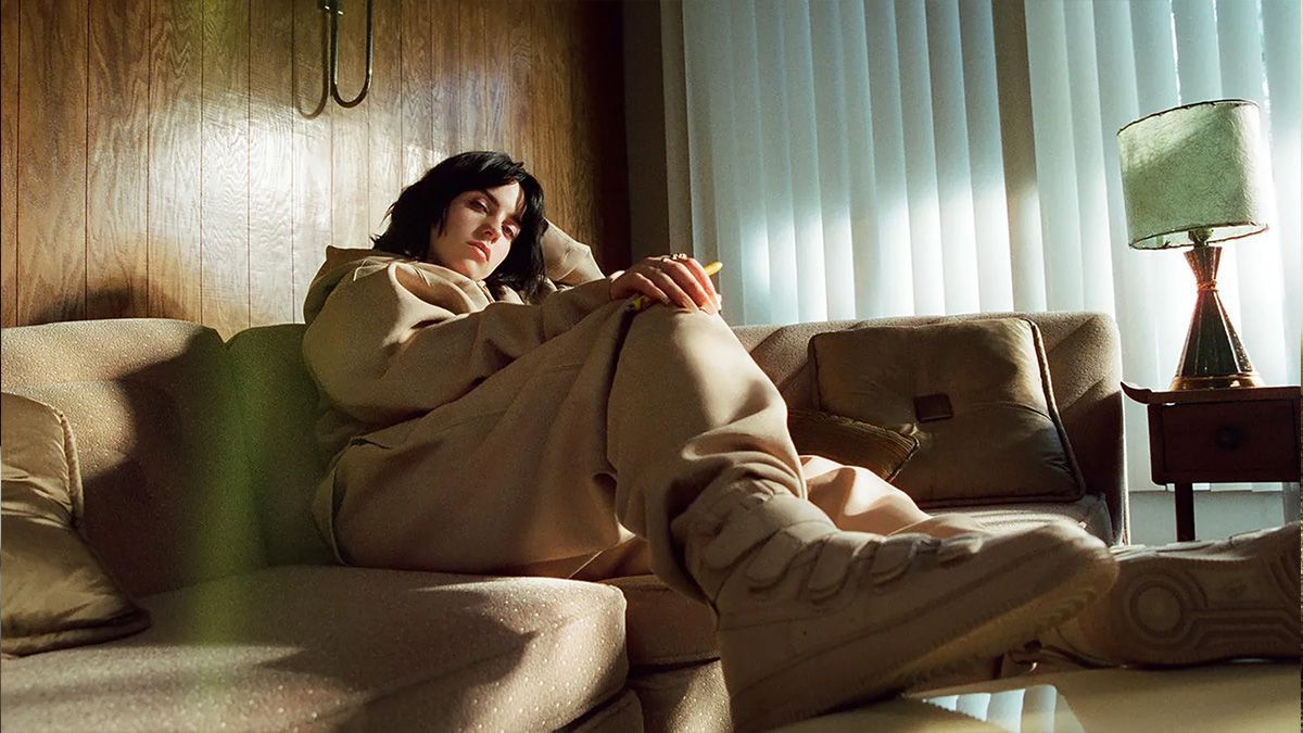 Nike y Billie Eilish se alían para reimaginar el mítico modelo Air Force 1 4 nike y billie eilish air force one 01