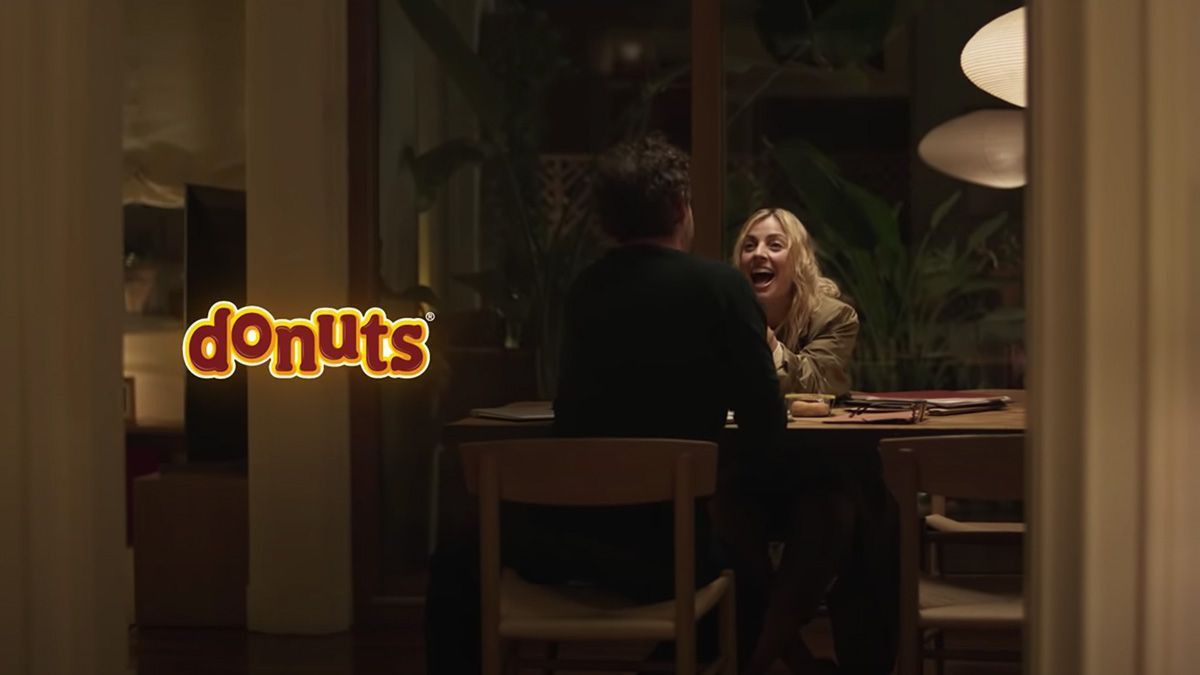 El anuncio de Donuts es una preciosa historia de nostalgia y amor 4 anuncio de donuts el circulo perfecto 01