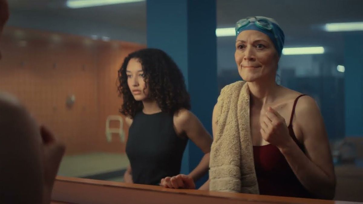 El divertido anuncio de Tena sobre la Menopausia: #LastLonelyMenopause 6 anuncio tena menopausia 01
