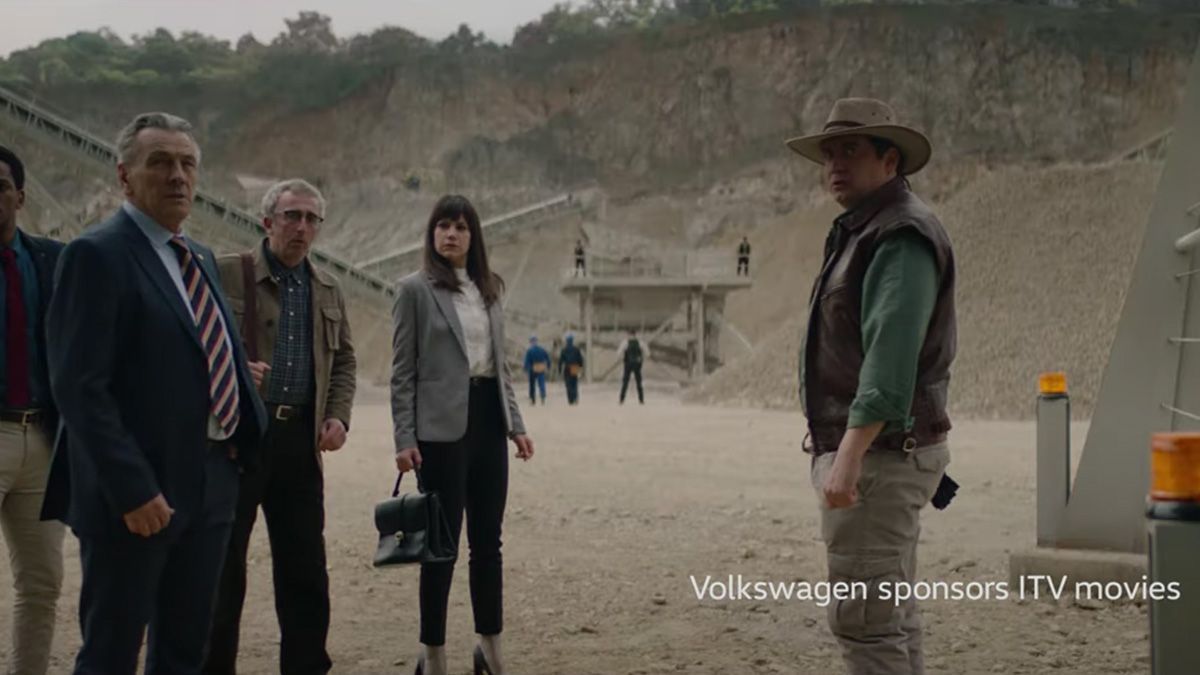 Volkswagen's funny advertising campaign: "Electrifying Movies" 9 publicidad de volkswagen electrifying movies 01