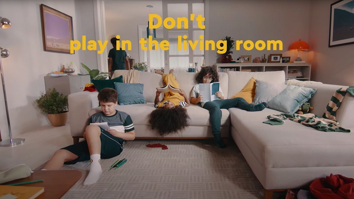 Funny Lego advert encourages breaking the rules: "Brick the Rules" 4 anuncio de lego brick the rules 01