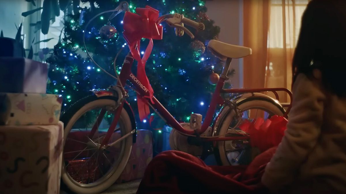 El emotivo anuncio de Navidad de Decathlon es una oda a la vida 9 anuncio de navidad de decathlon 2022 01