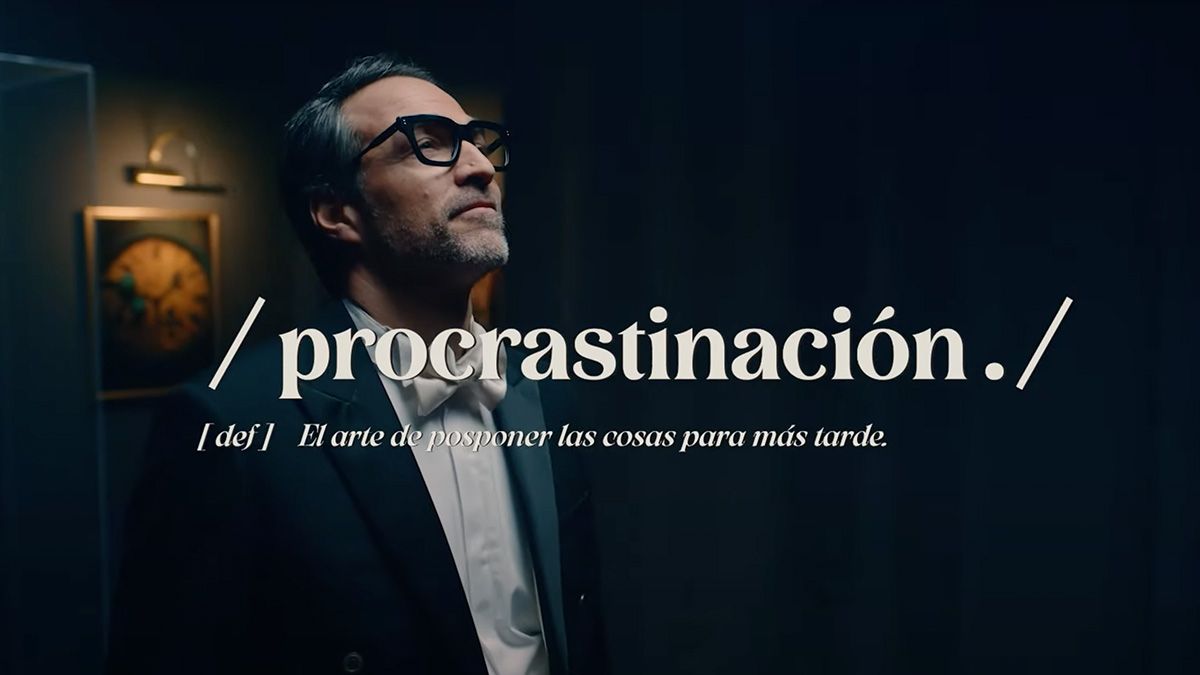 El divertido anuncio de Multiópticas: "El procrastinador del frac" 8 anuncio de multiopticas el procrastinador del frac 01
