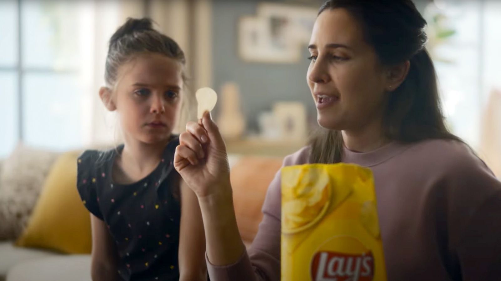 Lays commercial for the Women's World Cup: "Taste of Greatness" 4 anuncio de lays para el mundial de futbol femenino