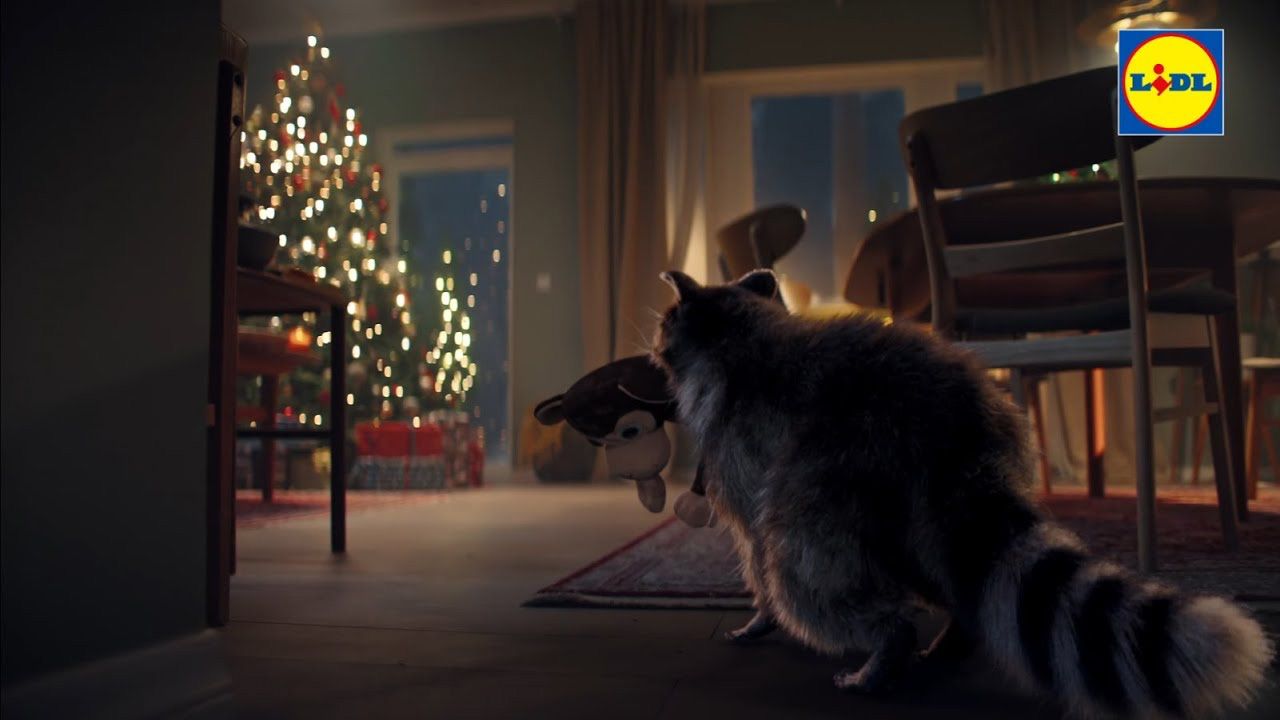 El anuncio de Navidad de Lidl protagonizado por un tierno mapache 9 anuncio de navidad de lidl a magical christmas