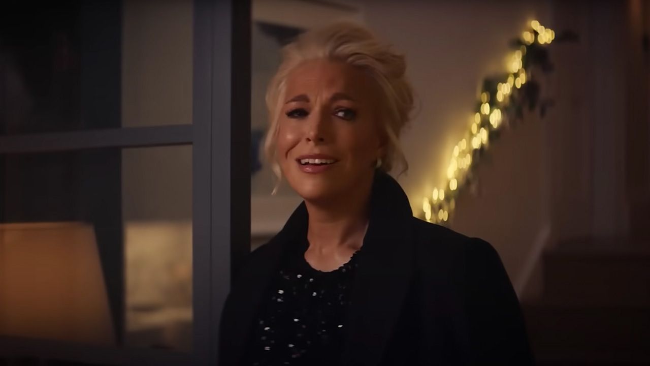 El anuncio de Navidad de M&S nos invita a rebelarnos contra las tradiciones 10 anuncio de navidad de ms clothing
