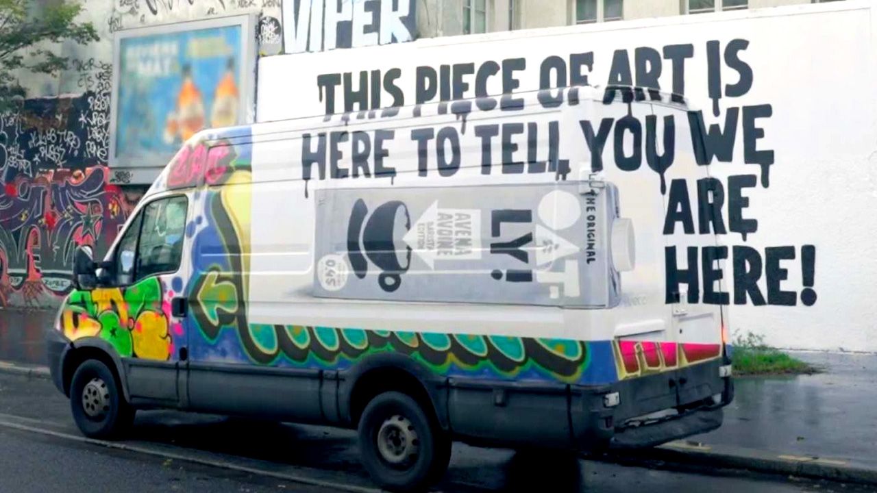 The Oatly campaign that has gone viral, avoiding advertising regulations 1 campana oatly viral paris