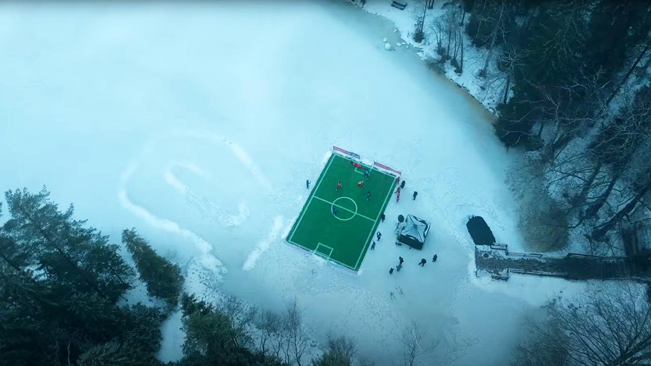 La espectacular acción de OnePlus en un lago helado 6 accion de oneplus partido helado
