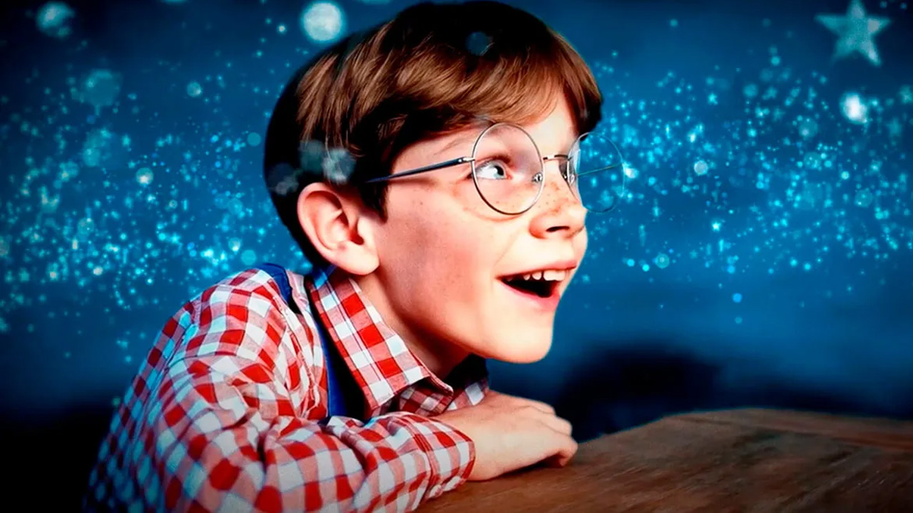 El inquietante anuncio de Toys 'R' Us realizado con Inteligencia Artificial 1 anuncio de toys r us