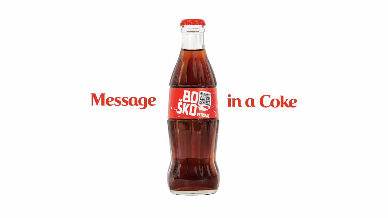 Coca-Cola's action encourages us to leave a message for your future self 7 accion de coca cola message in a coke
