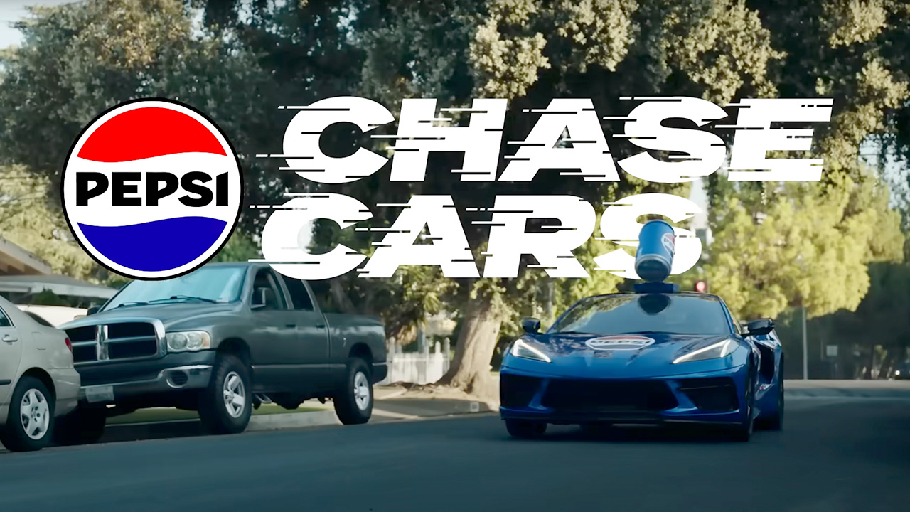 Pepsi's funny action chasing pizza delivery men: "Chase Cars" 5 accion de pepsi chase cars
