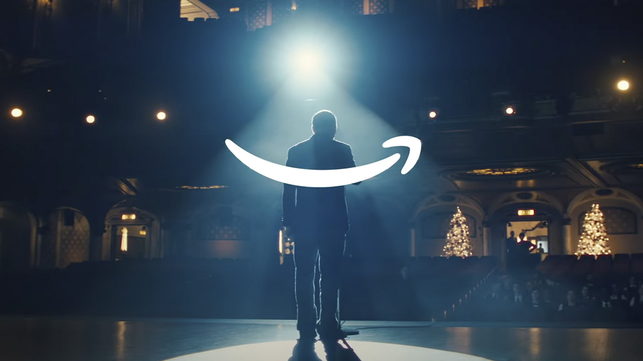 El anuncio de Navidad de Amazon 2024: "Midnight Opus" 9 anuncio de navidad de amazon 2024