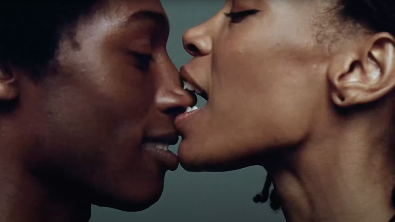El anuncio de Navidad de H&M 2024 es una oda al amor 2 anuncio de navidad de hm holidays 2024