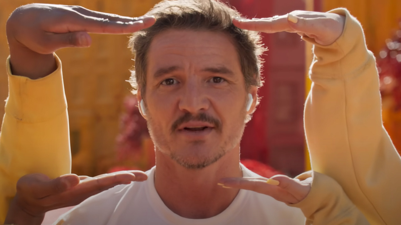 Apple advert with Pedro Pascal to promote AirPods 4 4 anuncio de apple con pedro pascal someday