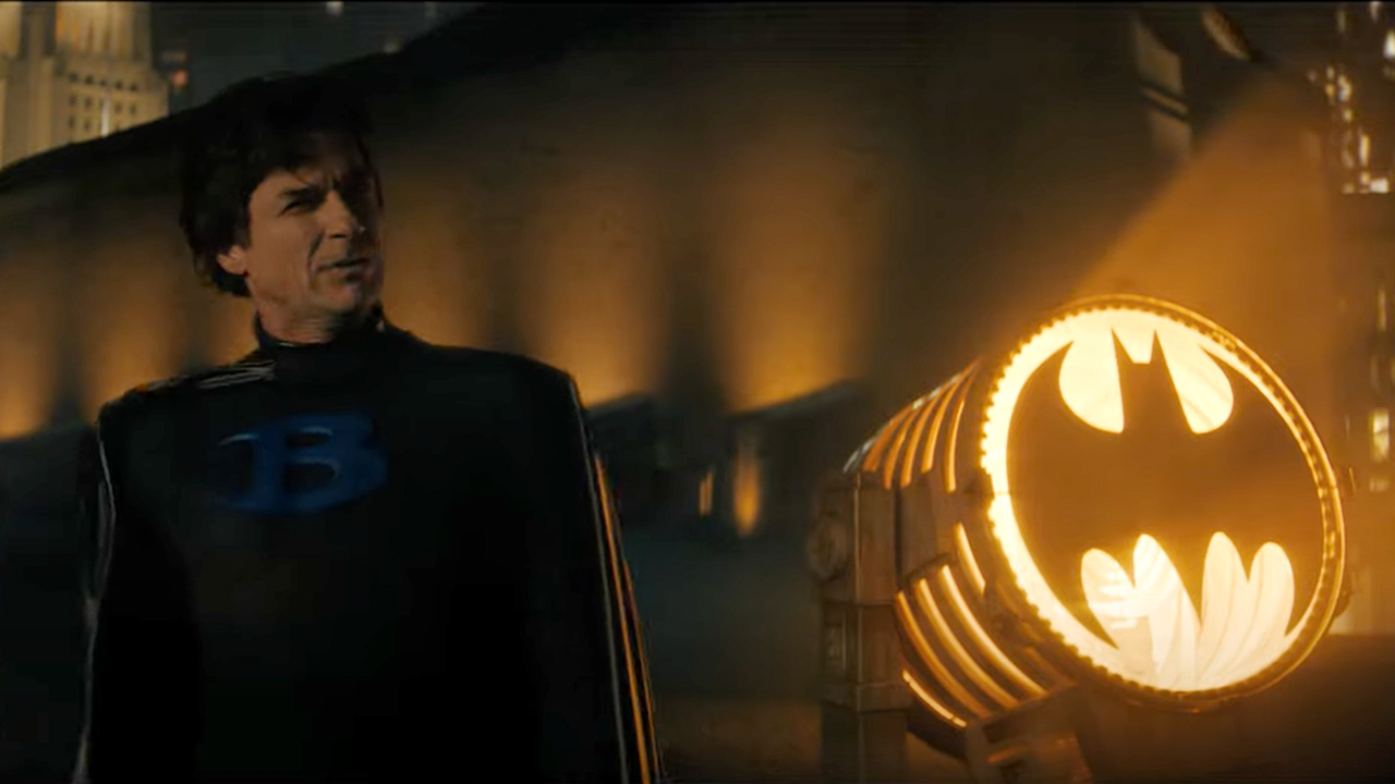 State Farm advert is an hilarious story featuring a "fake" Batman. 6 anuncio de state farm batman vs bateman