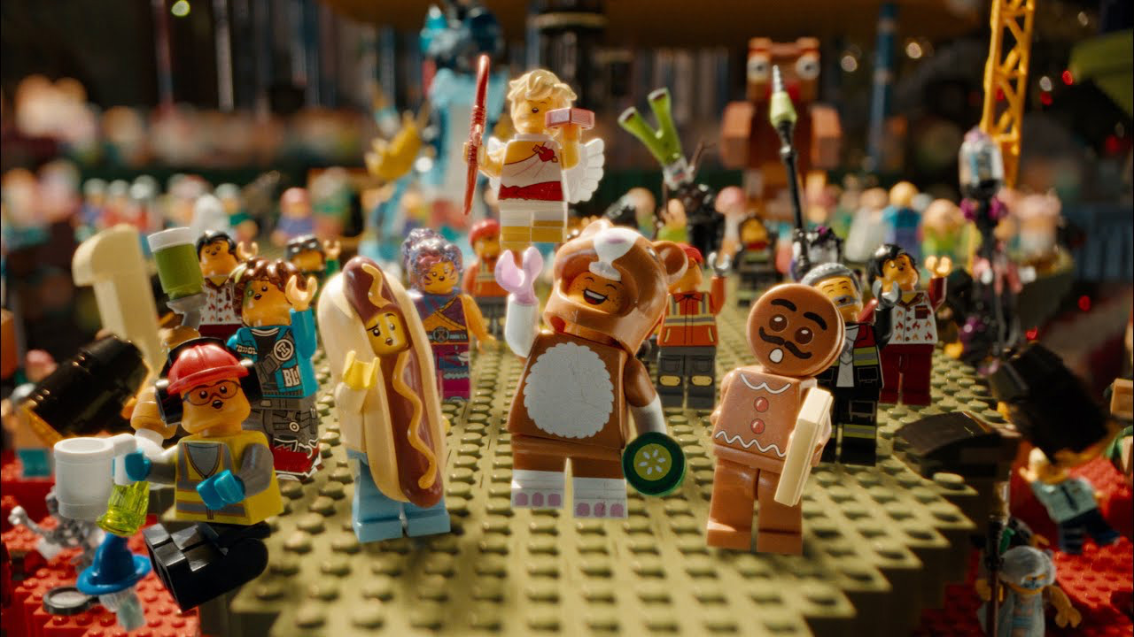 The Lego Christmas advert 2025: "Hello" 5 anuncio de navidad de lego 2025 hello
