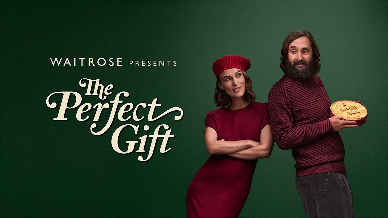 Waitrose's Christmas advert is a romantic comedy in the style of Love Actually. 9 anuncio de navidad de waitrose the perfect gift