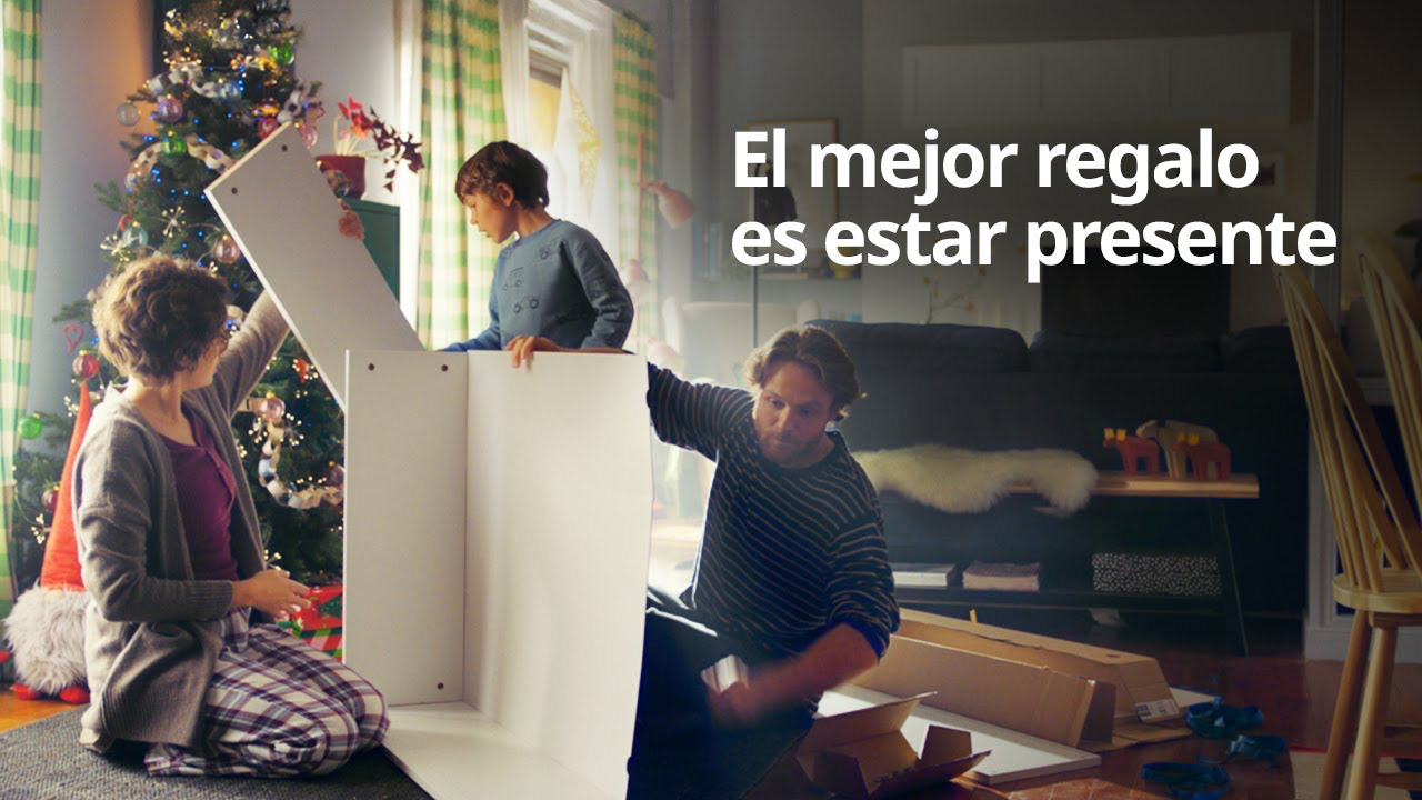 El emotivo anuncio de Navidad de Ikea nos anima a estar presentes 7 anuncio de navidad el mejor regalo es estar presente
