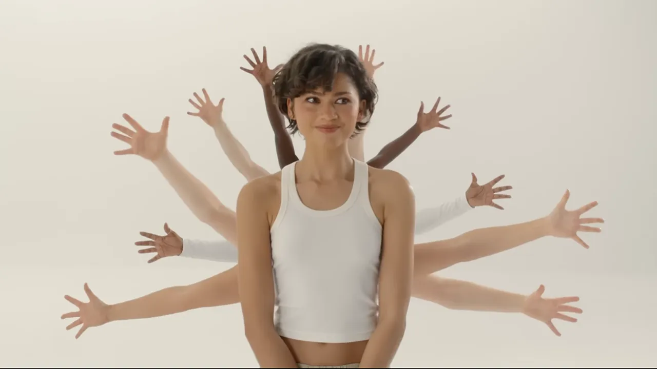 ON's advert starring Zendaya and directed by Spike Jonze: "Shape of Dreams" 7 anuncio de on con zendaya shape of dreams